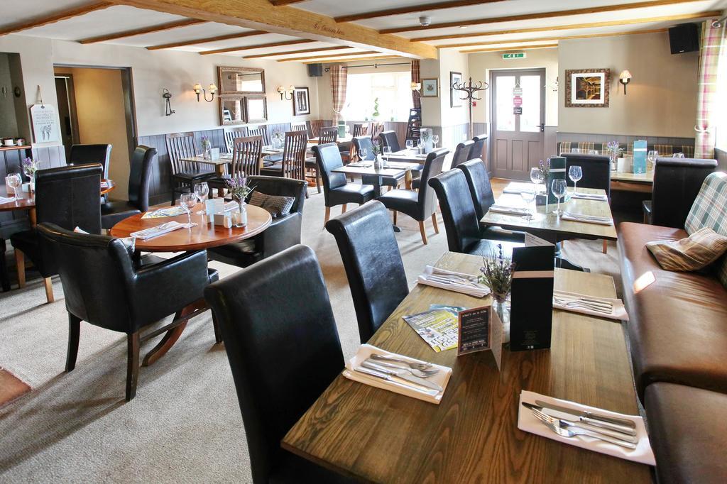 The Potters Arms 호텔 아머샴아머셤 외부 사진